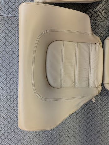 FERRARI  456M REAR SEAT SET ON CREAM  65832126