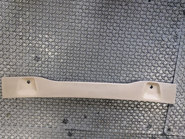FERRARI  456M REAR SEAT TRIM  ON LEATHER CREAM