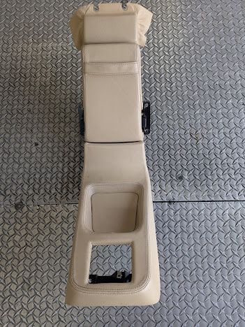 FERRARI  456M REAR SEAT CENTER CONSOLE  ON LEATHER CREAM