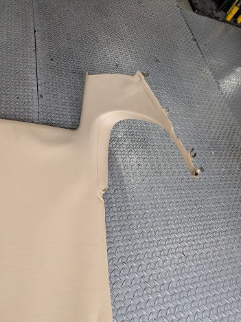 FERRARI  456M  HEAD LINER LEFT AND RIGHT CREAM AND BLACK