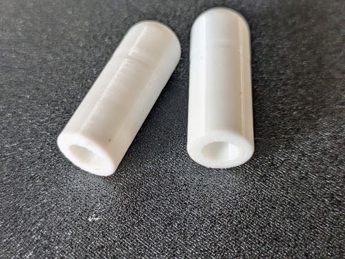 FERRARI 330 GT GTC 365 PART SUN VISOR GOUMMET END PLUG  PAIR