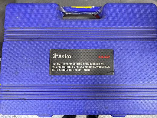 SHEET METAL NUT INSTALLER WITH RIVET HANDLE CABINET1