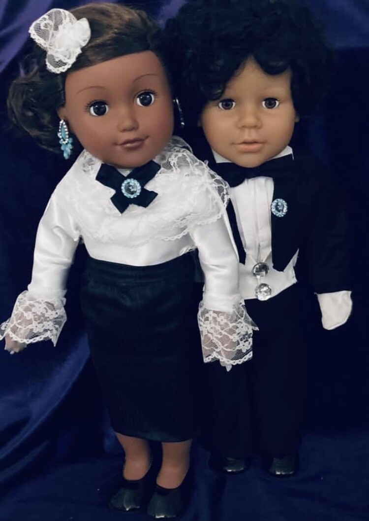 Black and white 18inch doll set 