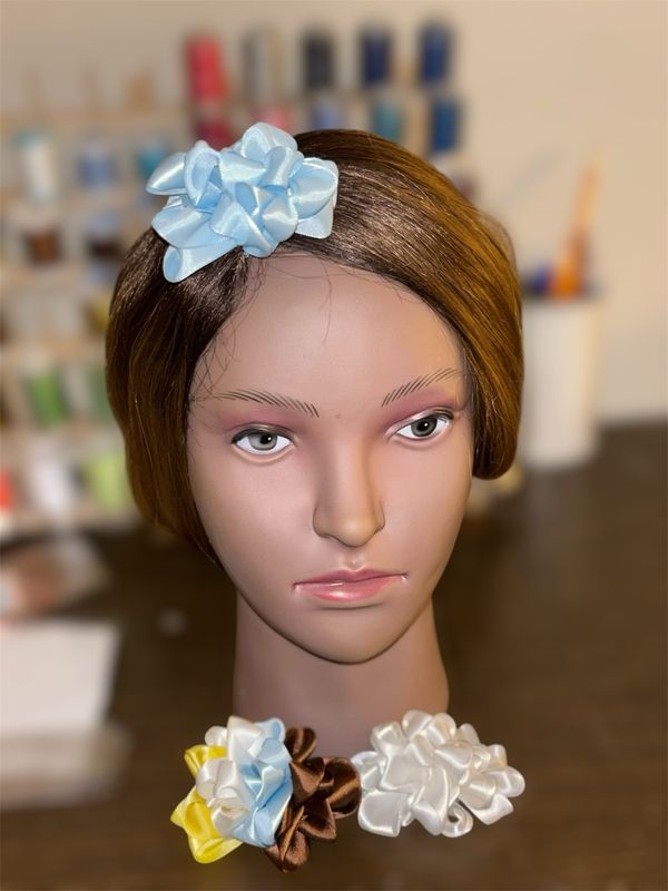Hair Bow (Any Position)