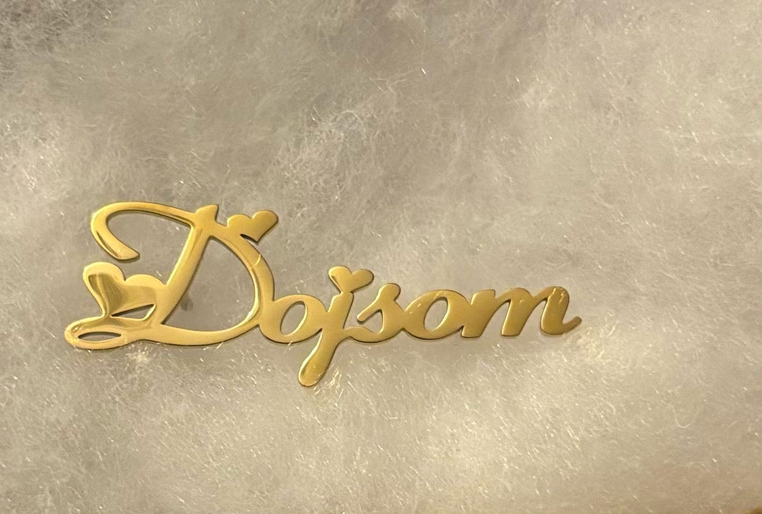 DoJSoM Pin with Hearts (Gold)