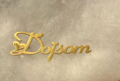DoJSoM Pin with Hearts (Gold)