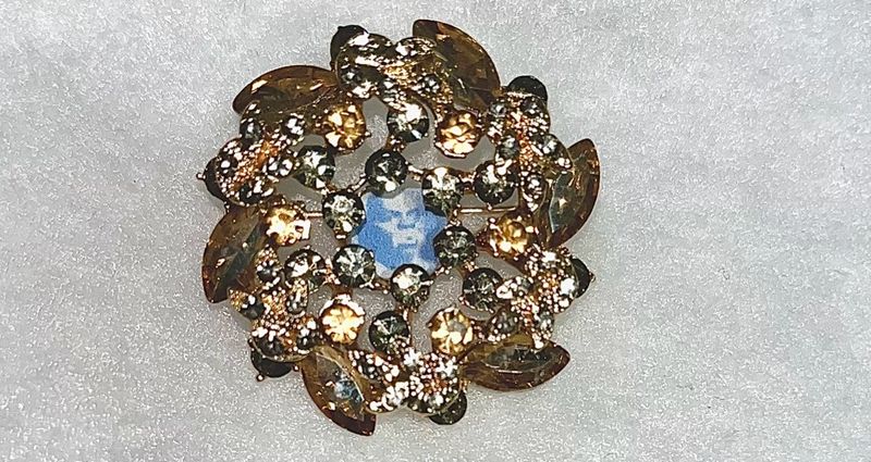 Small Champagne Diamond Pin