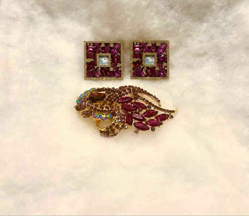 Plum Prophet Pin Set