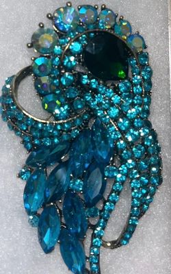 Turquoise Brooch Pin