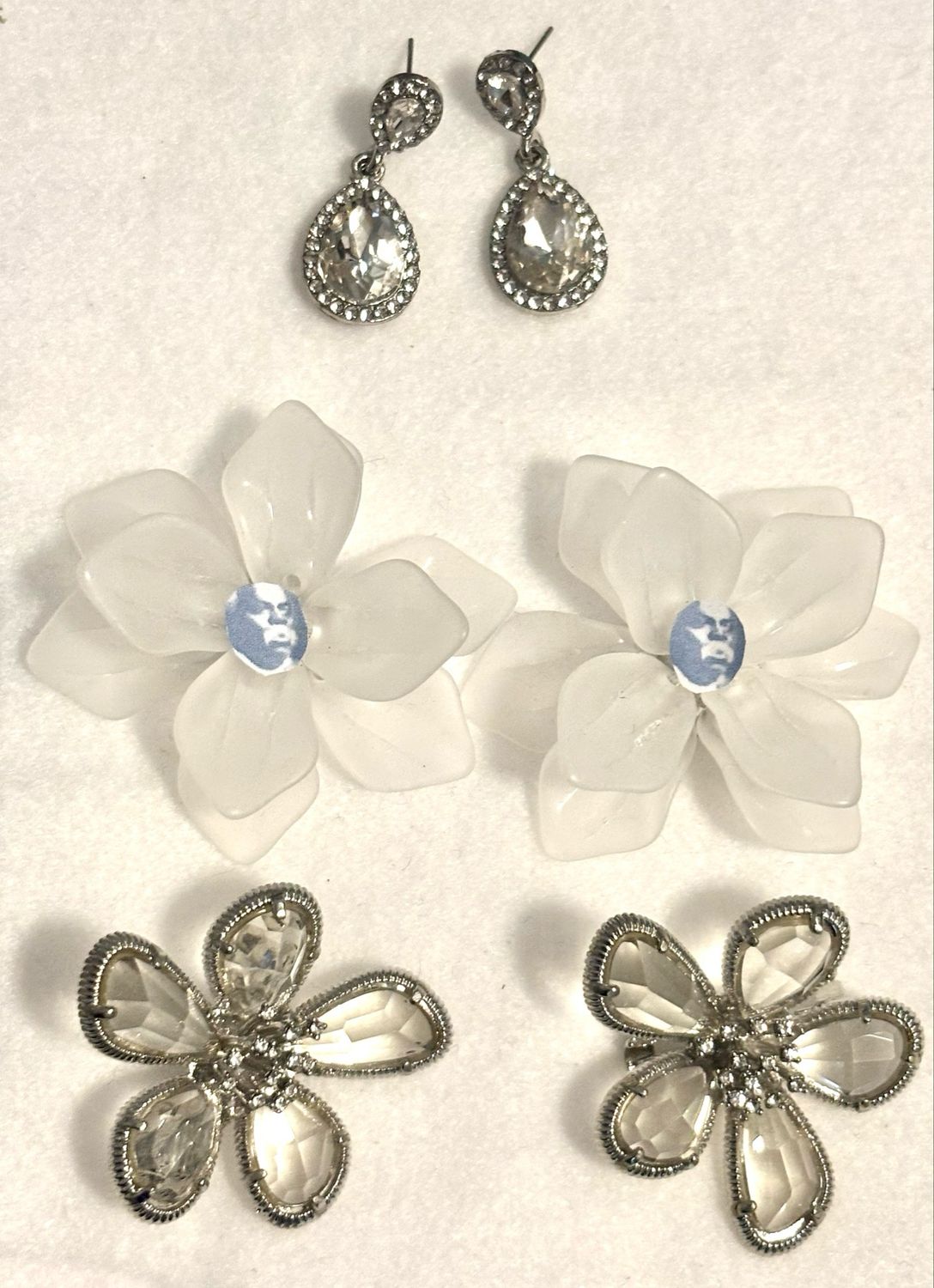 Flower and Clear Diamond Prophet Pin Set