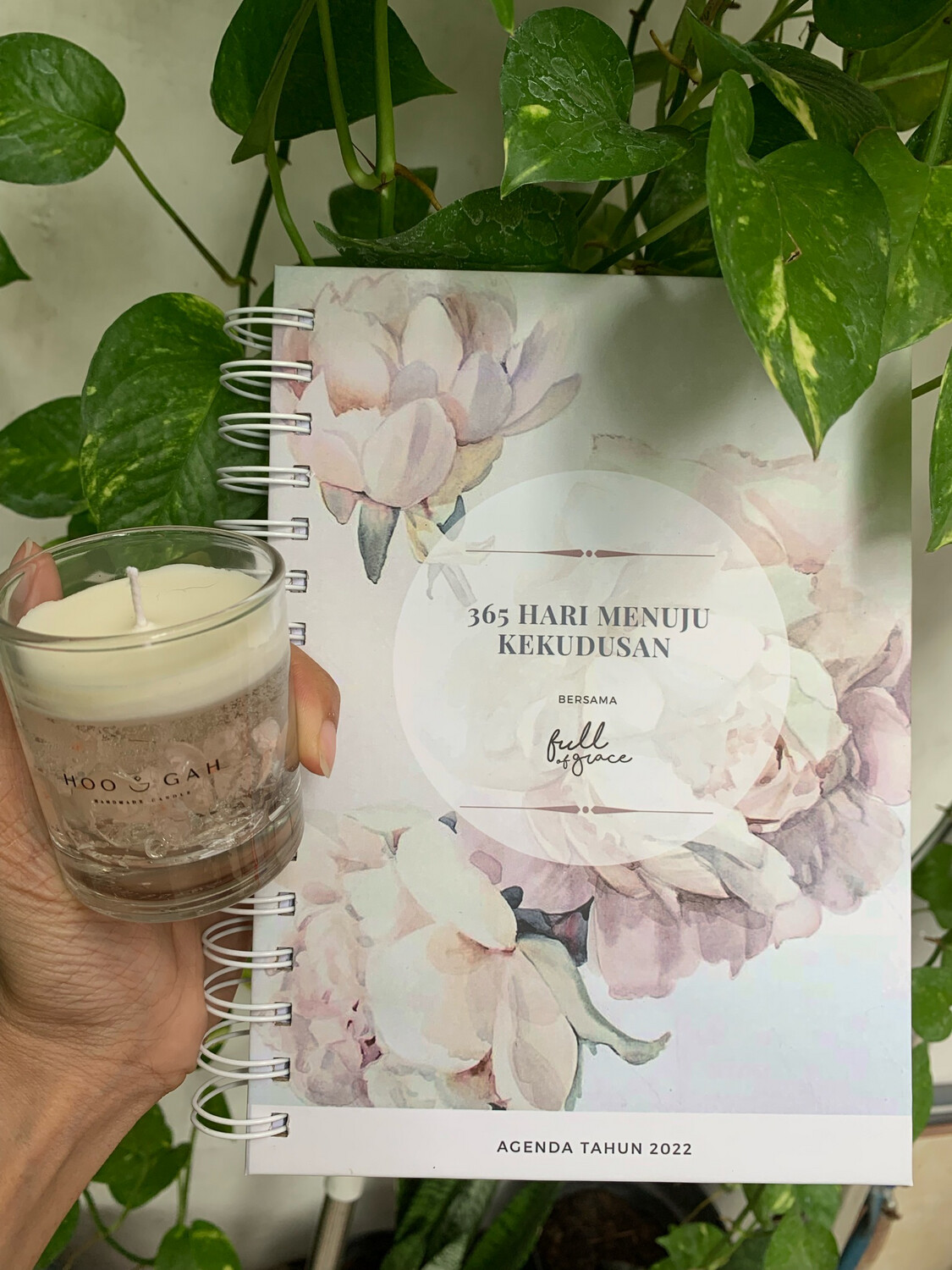 BUNDLING Planner 2022 + Lilin Doa Aromatherapy Candle by Hoogah Candle