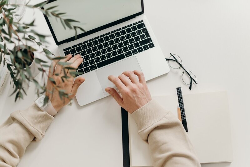 Executive Resume + Cover Letter