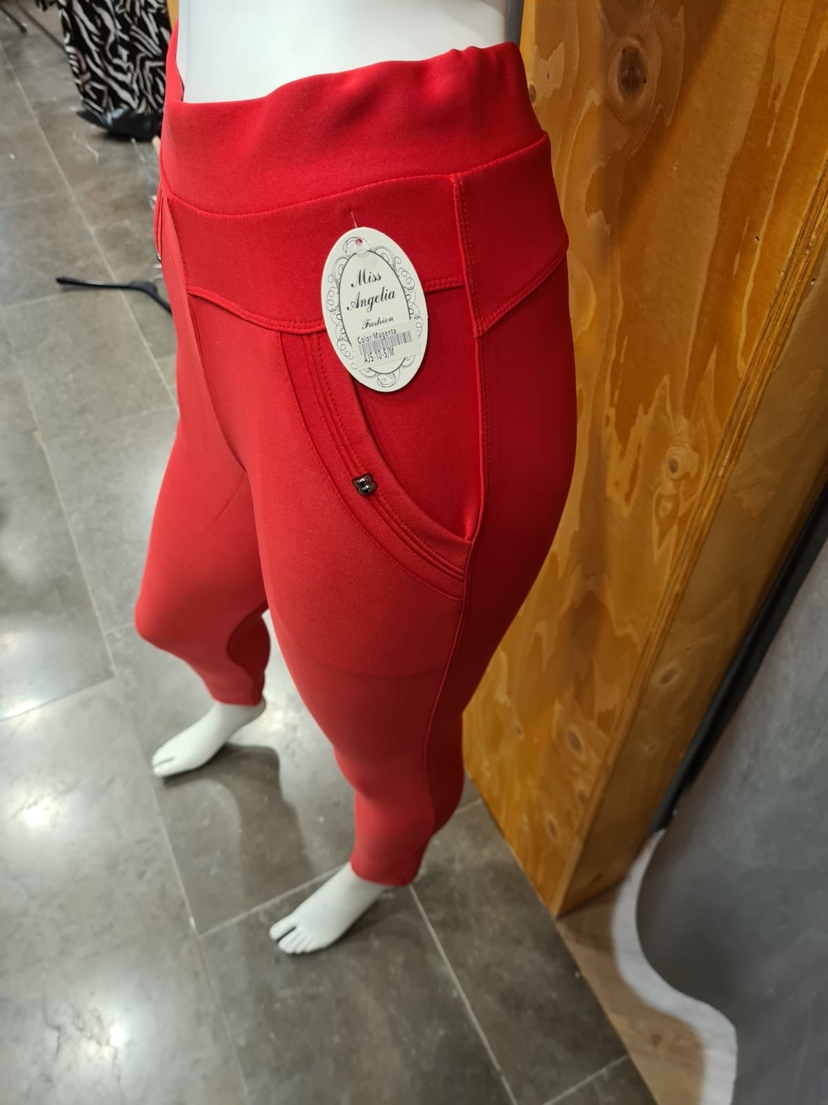SALE Comfortbroek kleur spiced coral