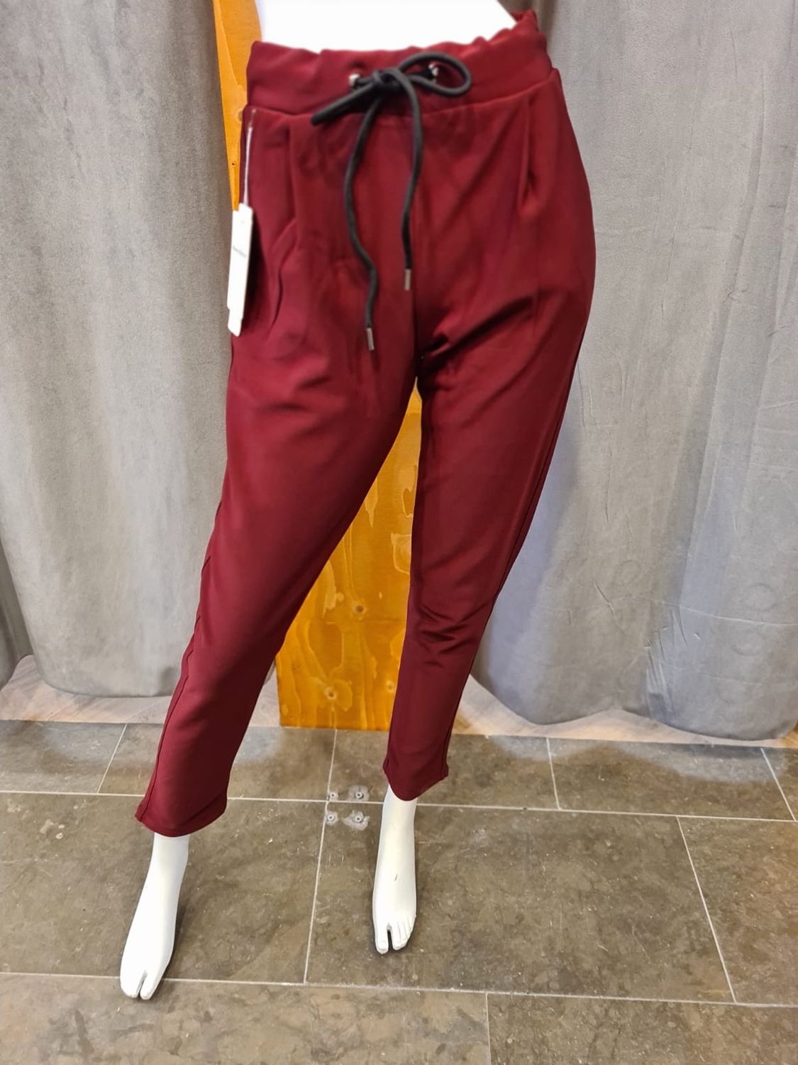 comfortbroek zomer touwtje bordeaux rood
