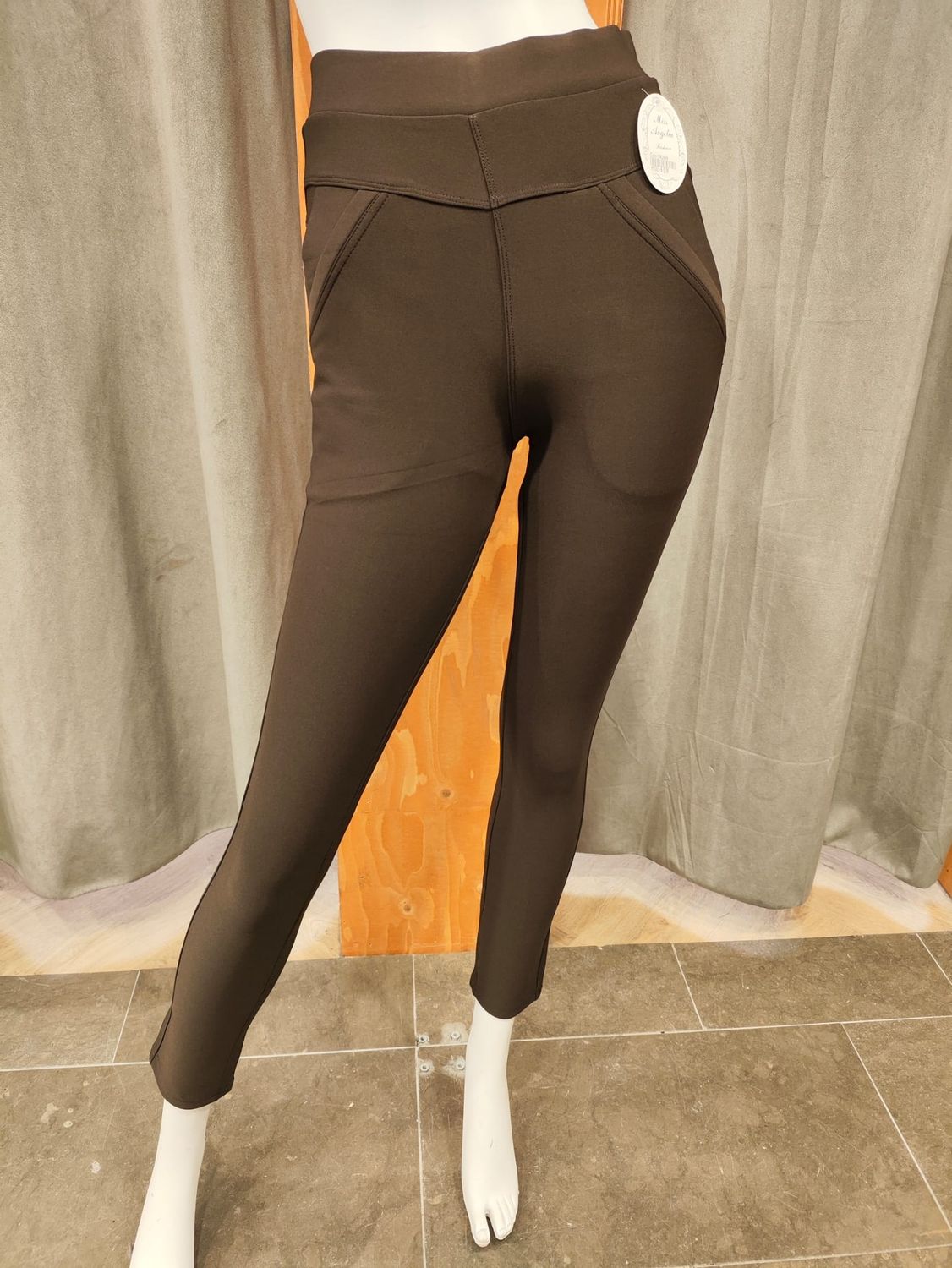 comfortbroek kleur donker bruin 