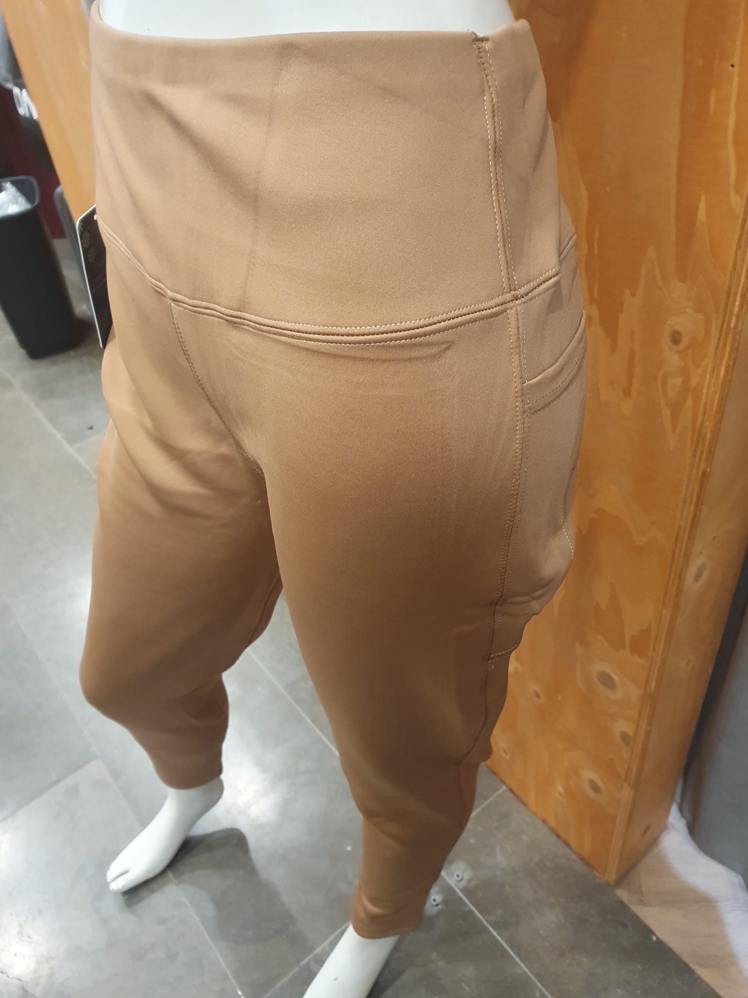 gevoerde comfy tregging zand 4/5xl 6/7xl