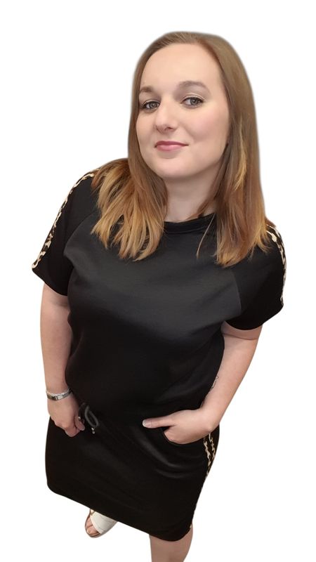 pak met rok femke one size tot 44 (meerdere kleuren) pak met rok femke one size tot 44 (meerdere kleuren)