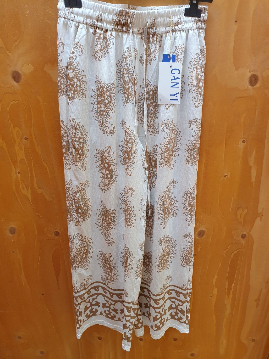 Broek Hazel maat S (meerdere kleuren) Broek Hazel maat S (meerdere kleuren)