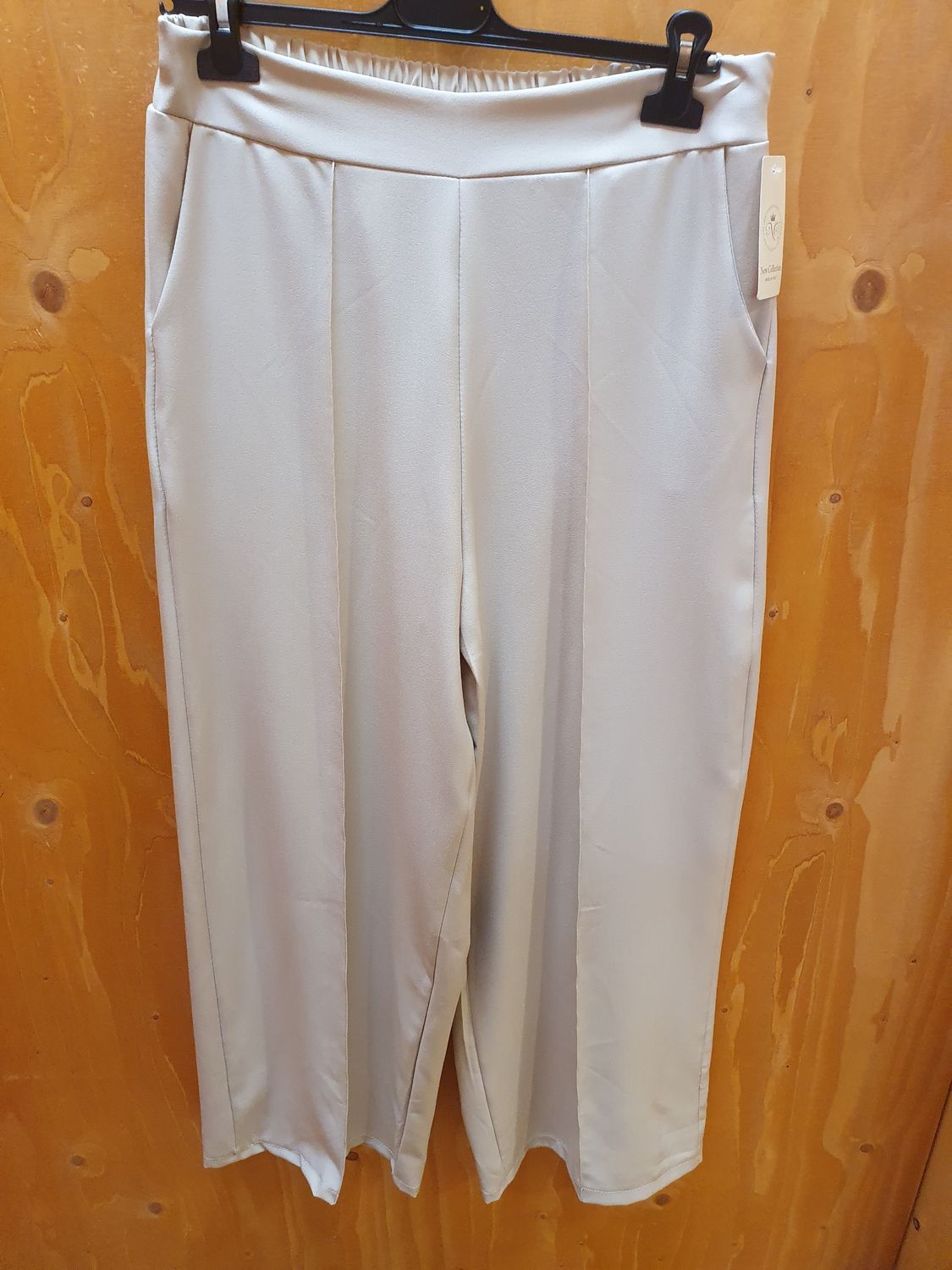 SALE Pantalon broek Meave one size tot 44 (meerdere kleuren) SALE Pantalon broek Meave one size tot 44 (meerdere kleuren)