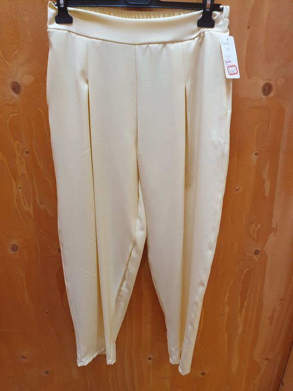 SALE Ballonbroek amelie one size tot 44 (meerdere kleuren) SALE Ballonbroek amelie one size tot 44 (meerdere kleuren)