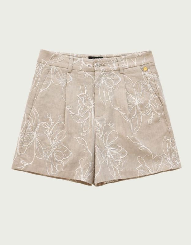 Short Nadia Sand