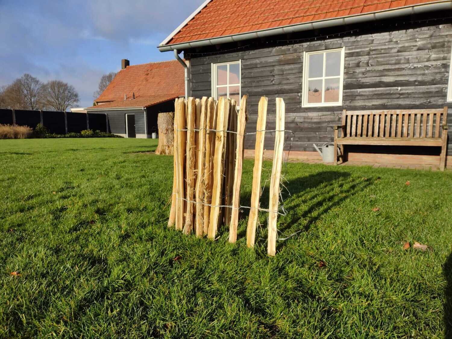Robinia hekwerk 80 cm uitgerold. 