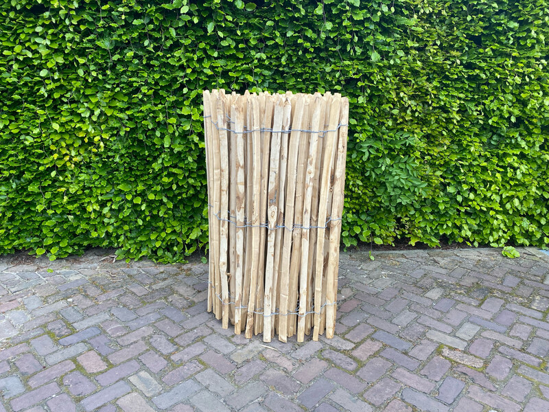Kastanje hekwerk 120 cm hoog.