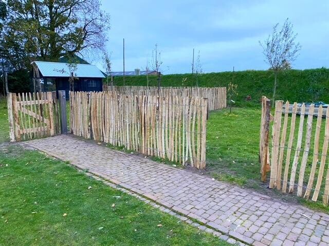 vidaXL Hekwerk - Omheining 25m x 1m - PVC-gecoat - Grijs - 60x60mm gaas