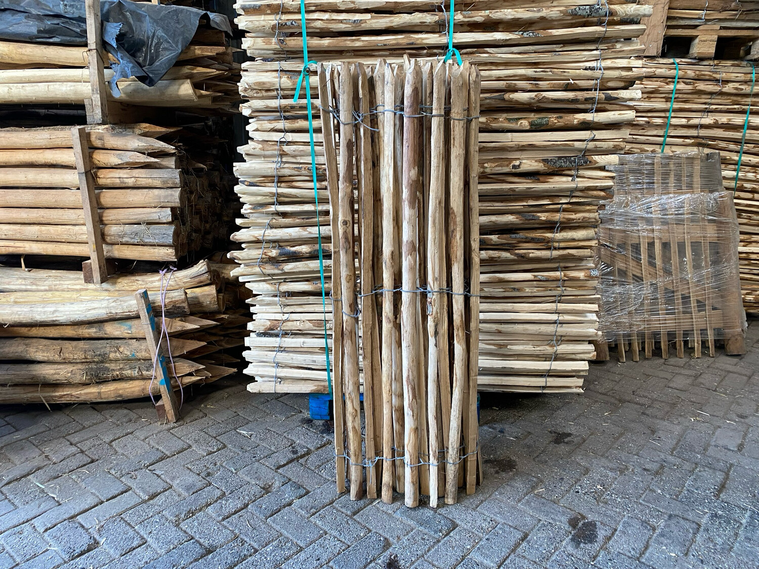 Kastanje hekwerk 150 cm hoog.