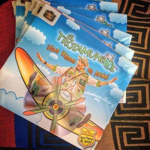 CD "Nos vamos en avión"
