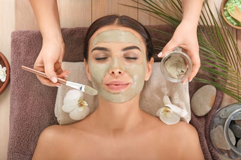 Soin du visage Beauté d'Orient (50min) Soin du visage Beauté d'Orient (50min)