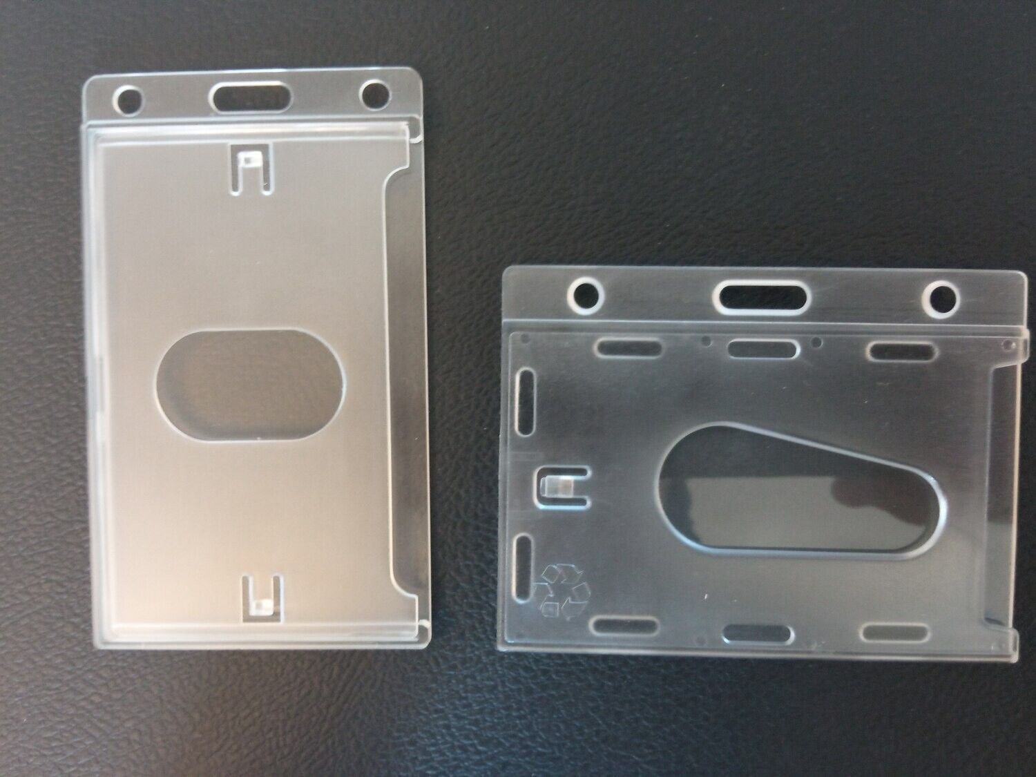 Porte-carte rigide transparent