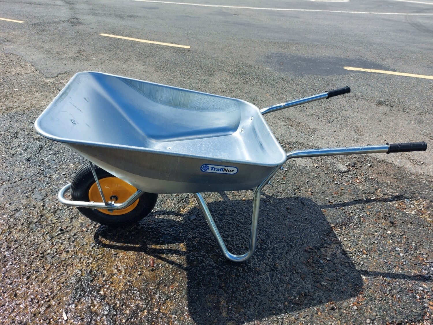 Trallnor wheelbarrow discount