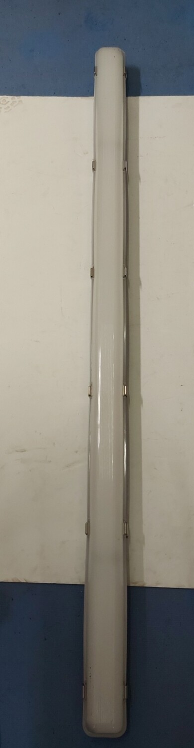 Single 5ft LED Fluorecent Light