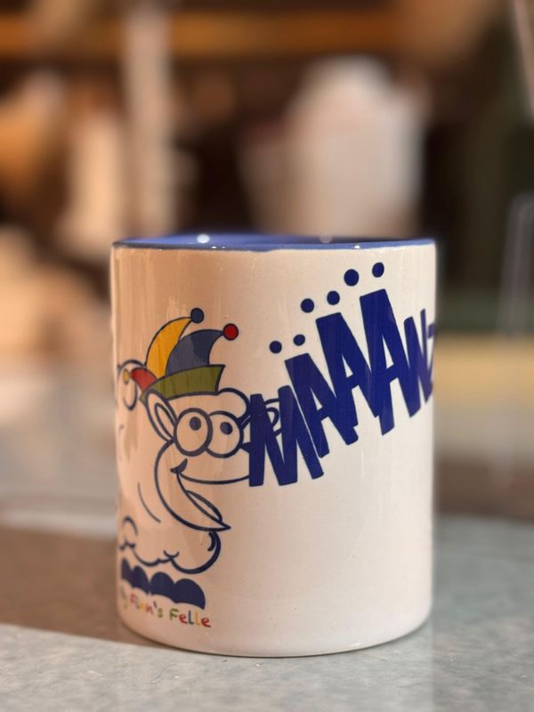 MÄÄÄNZ Tasse