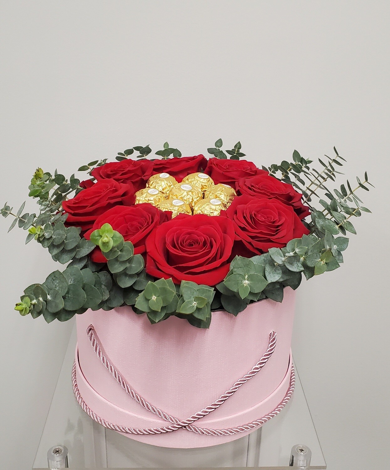 Chocolate Rose (Shown in Deluxe)