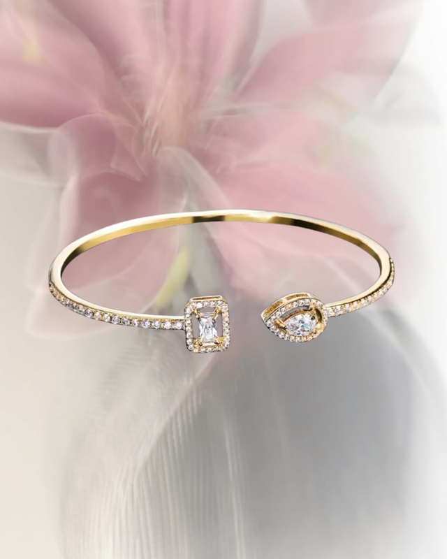 Riva Cuff