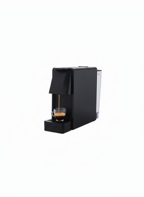 ماكينة صنع القهوة بكبسولات