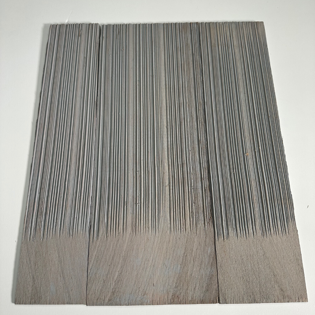 Western Red Cedar Shingle Siding, 18 #1 R&amp;R, Grooved, Gray Primed - 100 SF/Box 14 in. Exp.