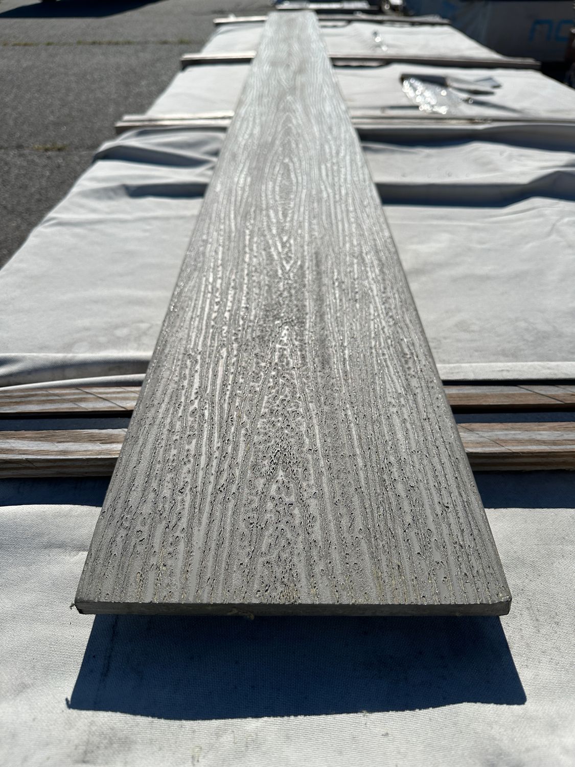 Norx 1/2 in. x 8 in. x 12 ft. Fascia - La Rambla Gray (Warehouse Seconds)