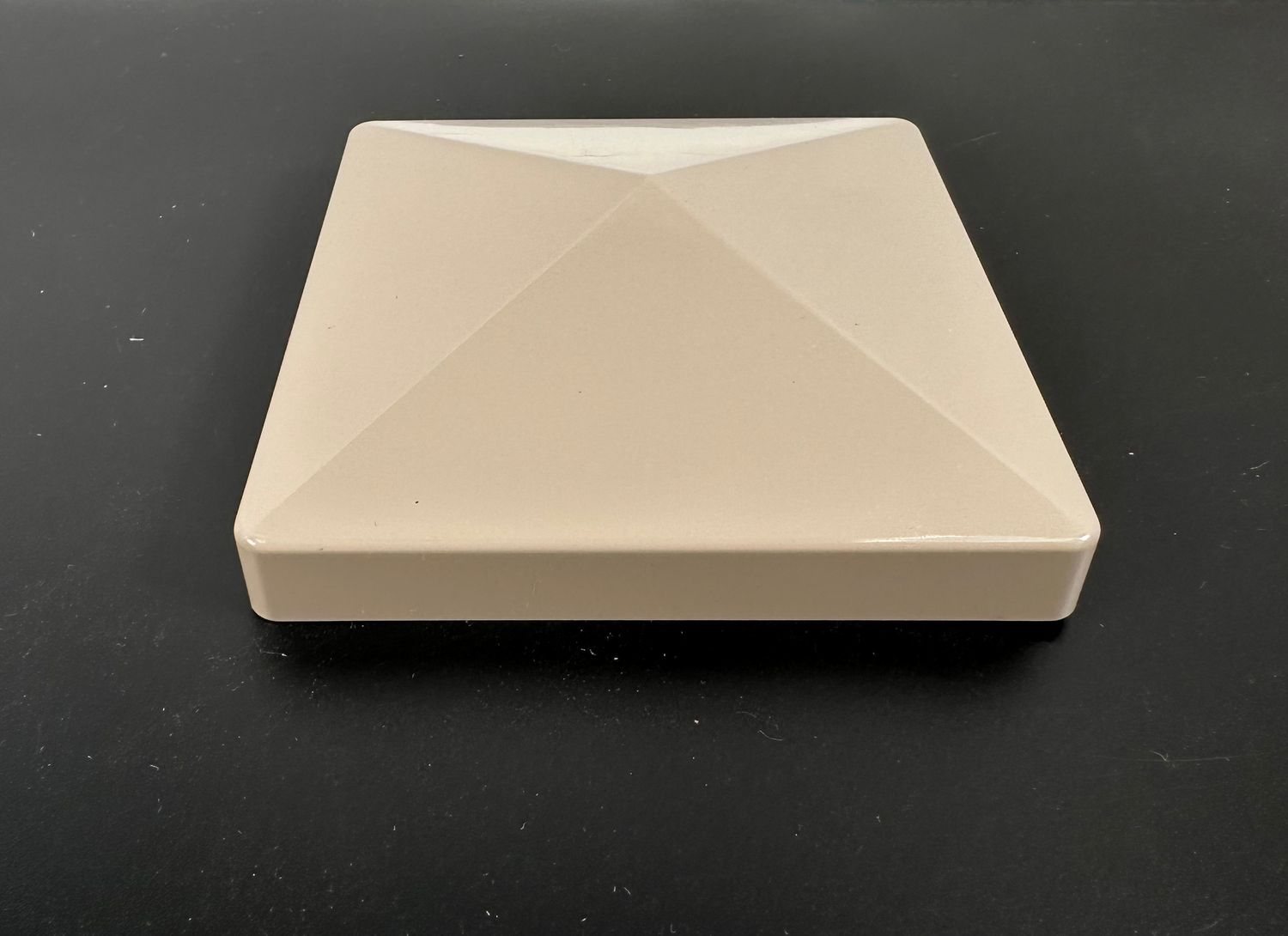 RDI 4 in. x 4 in. Flat Vinyl Post Cap – CLAY (Finyl Line/Endurance Original Rail)