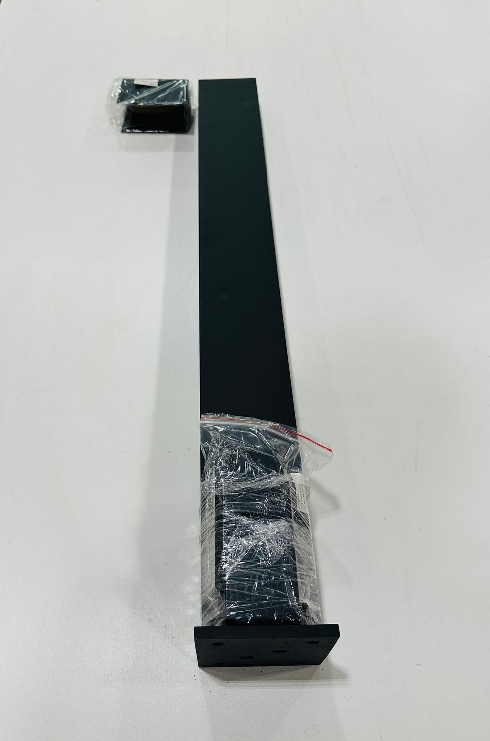 RDI 4 in. x 2 in. x 36 in. Aluminum End Post - Matte Black (Elevation Rail)
