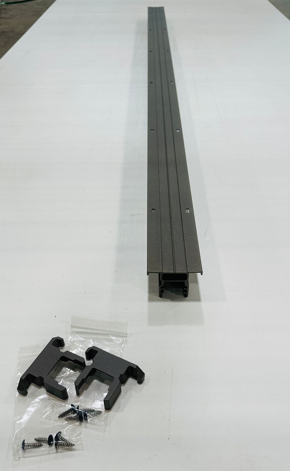 RDI 6 ft. Oberon Top Rail - Matte Bronze (Avalon Aluminum Rail)