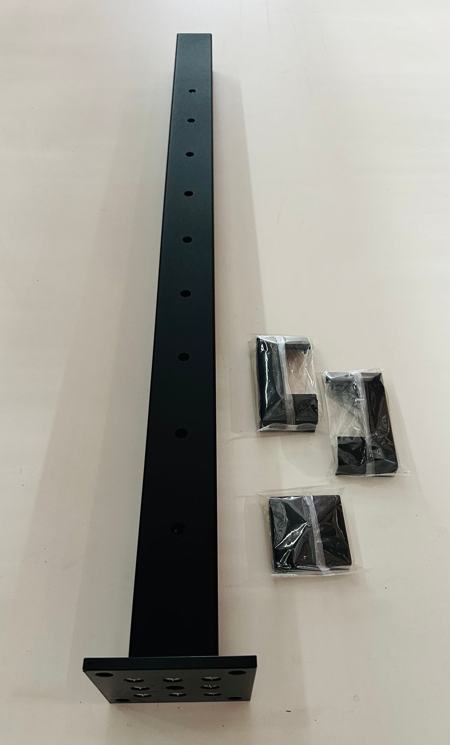RDI 2 1/2 in. x 2 1/2 in. x 39 in. Aluminum Top Stair Routed Cable Post - Matte Black (Avalon Aluminum Rail)