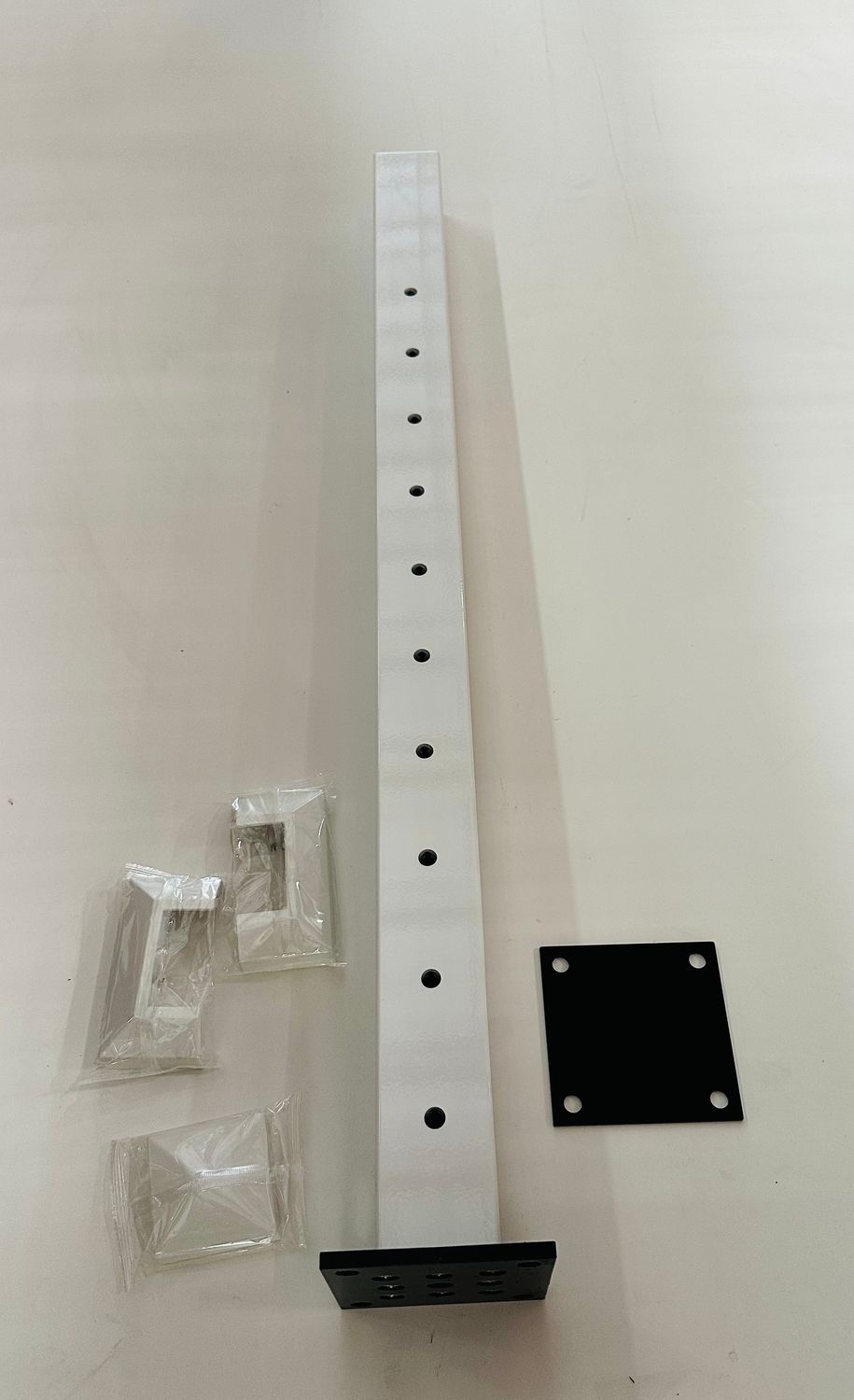 RDI 2 1/2 in. x 2 1/2 in. x 39 in. Aluminum End Routed Cable Post - Matte Black (Avalon Aluminum Rail)