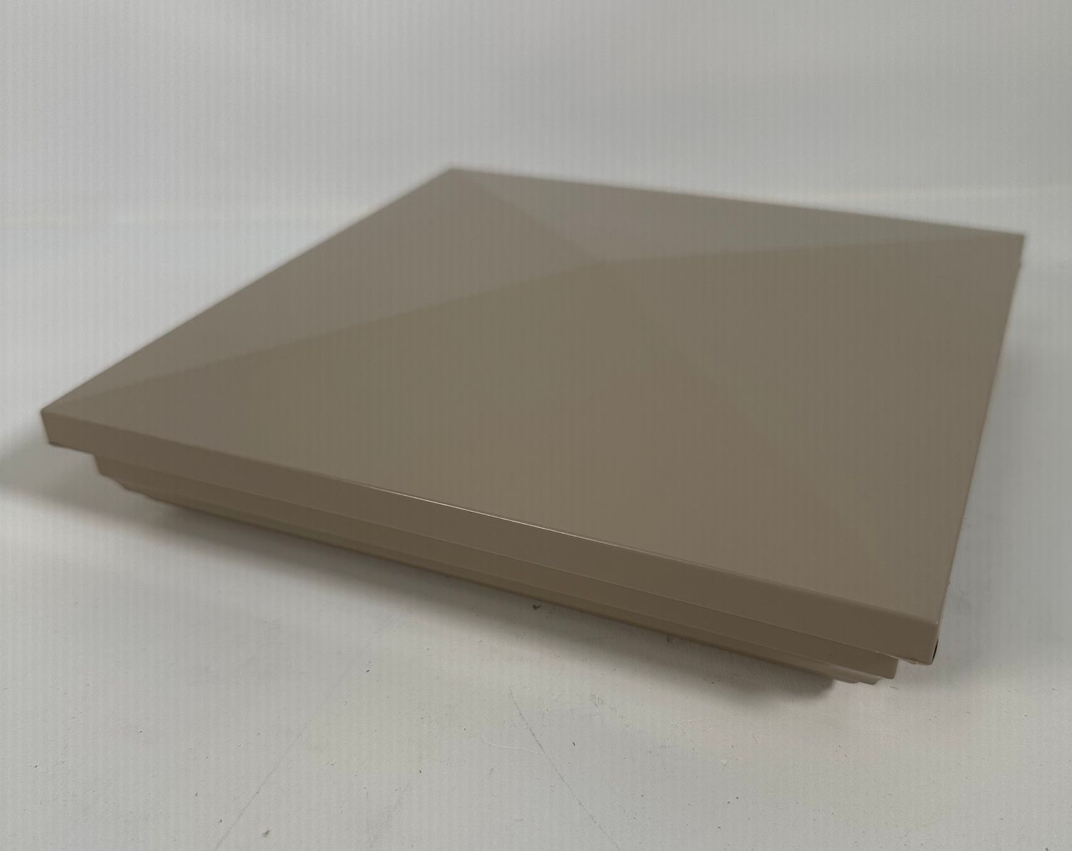 RDI 6 in. x 6 in. New England Vinyl Post Cap – CLAY (Finyl Line/Endurance Original Rail)