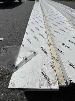 PLY GEM 5/4 in. x 10 in. x 18 ft. Woodgrain PVC Trim - Reversible (Warehouse Seconds)