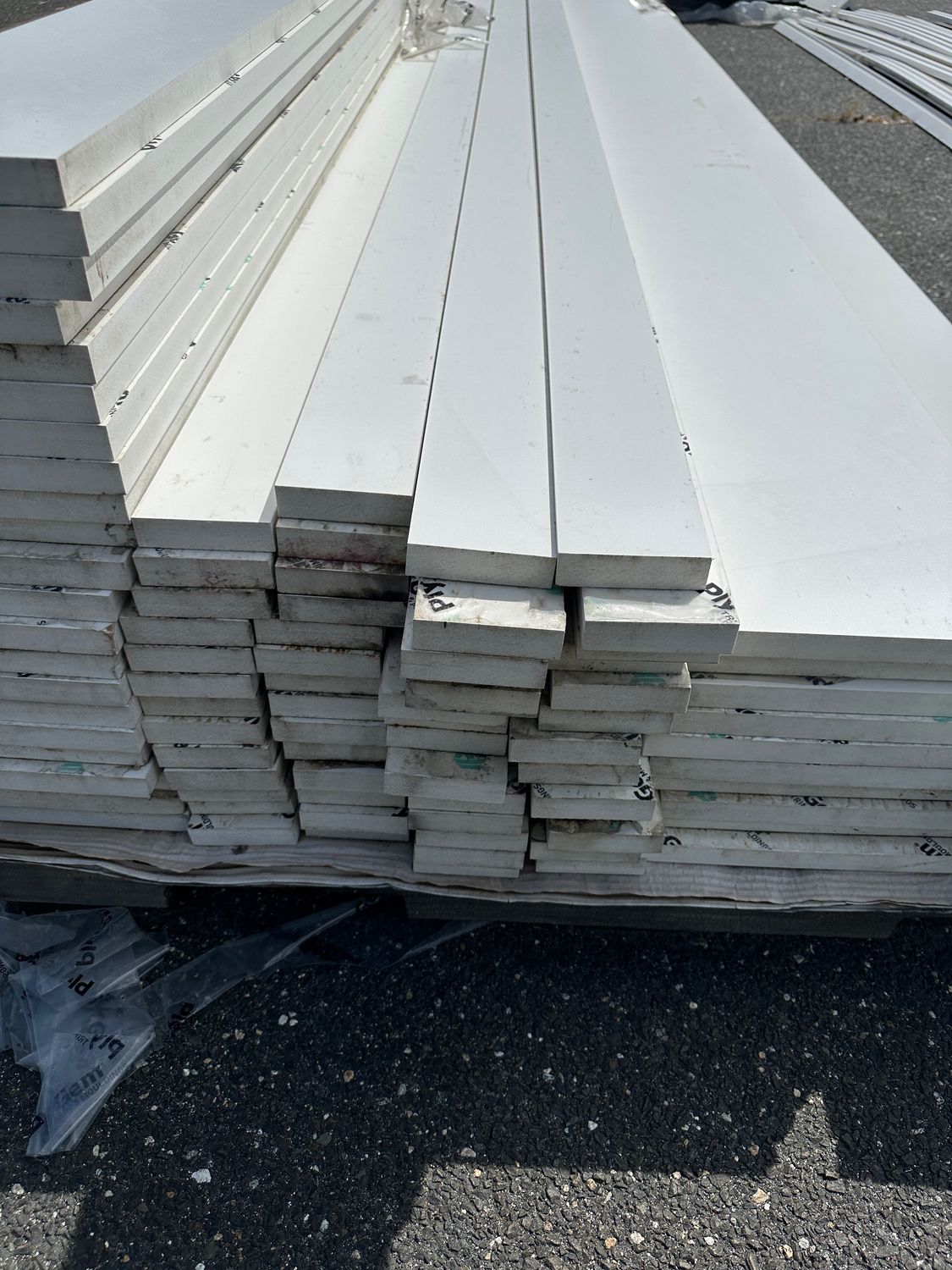 PLY GEM 5/4 in. x 4 in. x 18 ft. Smooth PVC Trim (Warehouse Seconds)