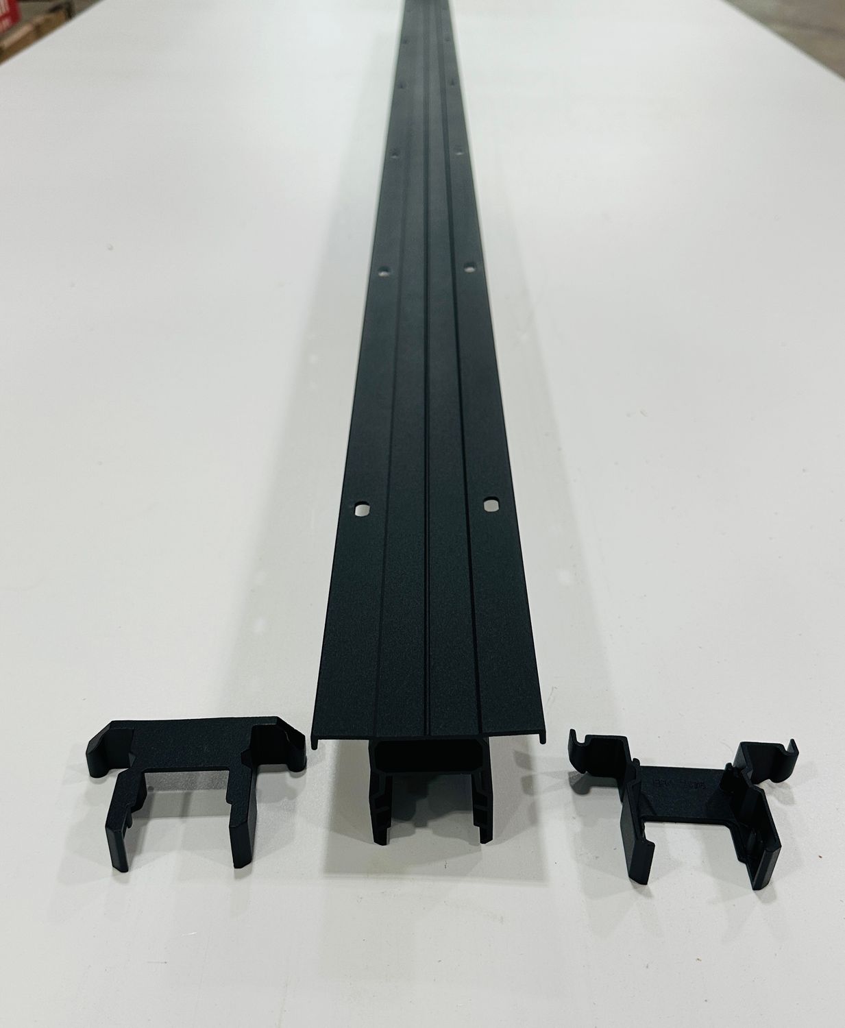 RDI 6 ft. Oberon Top Rail - Matte Black (Avalon Aluminum Rail) RDI 6 ft. Oberon Top Rail - Matte Black (Avalon Aluminum Rail)