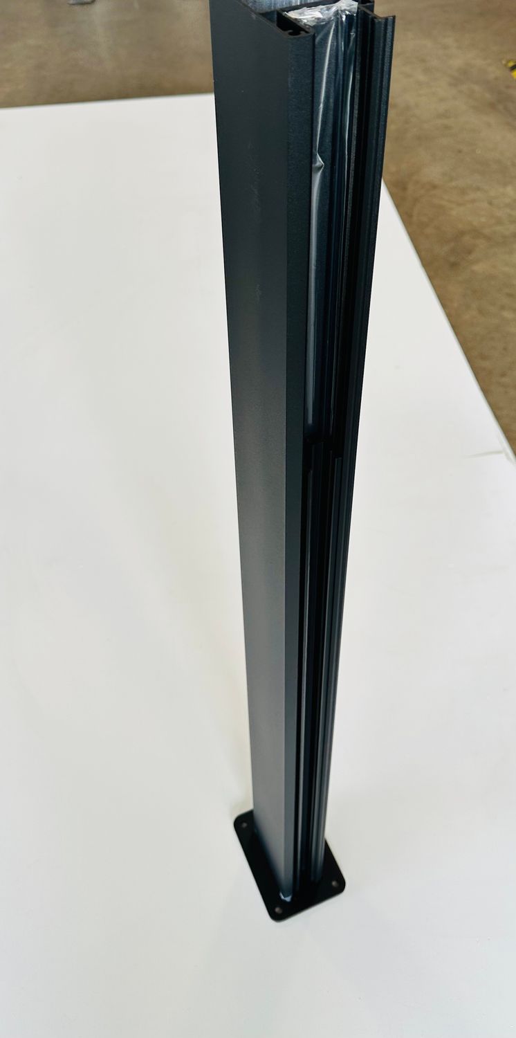 RDI 4 in. x 2 in. x 42 in. End Post Surface Mount  - Matte Black (Privacy Rail)
